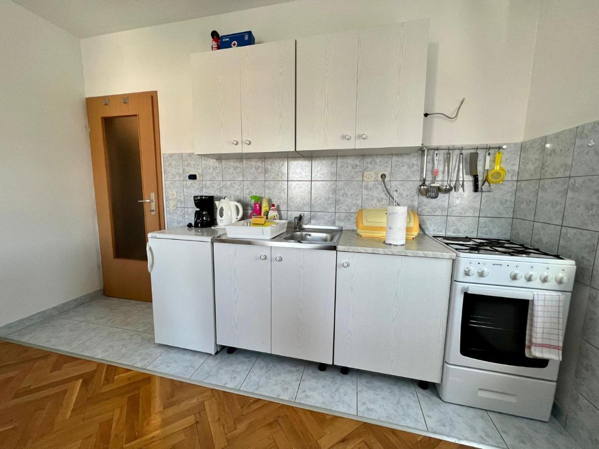 Apartment Troisa Kaštela Eksteriør billede
